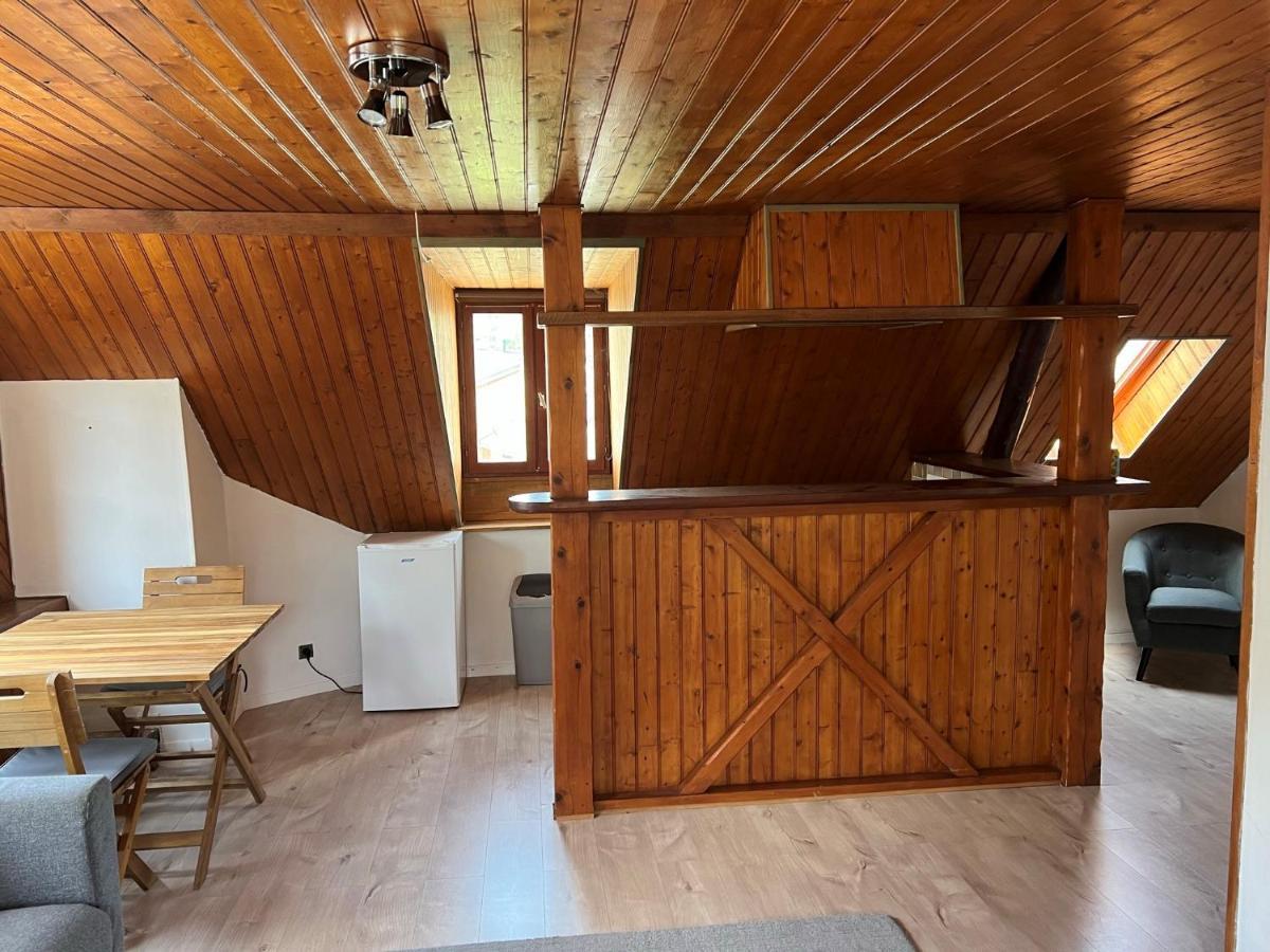 Top Floor Apartment With Mountain Views In The Centre Of Argeles Gazost Exteriér fotografie